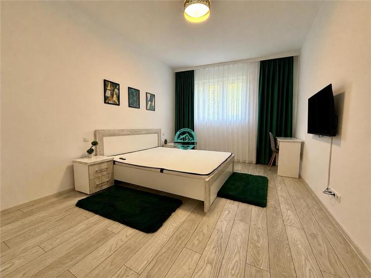 Apartament cu 2 camere decomandat, mobilat în Central