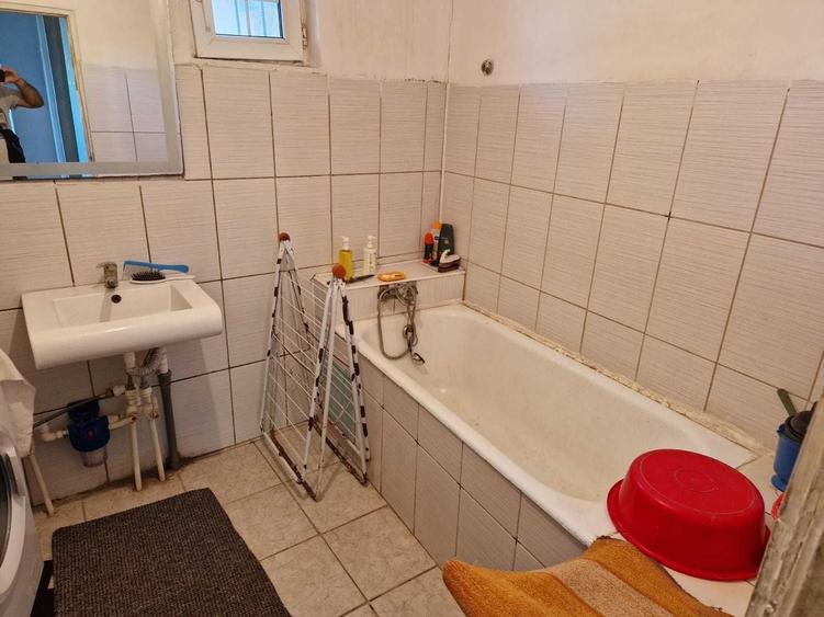 Casă cu 2 camere în Prunaru