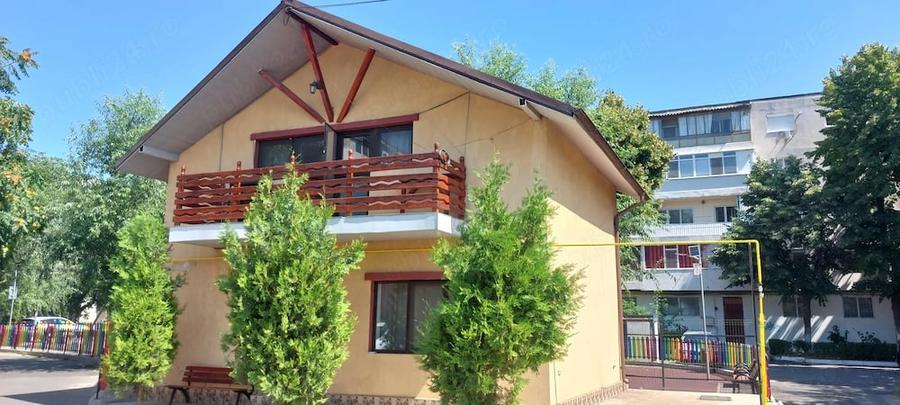 Casă cu 3 camere cu Teren 50 Mp în Gării