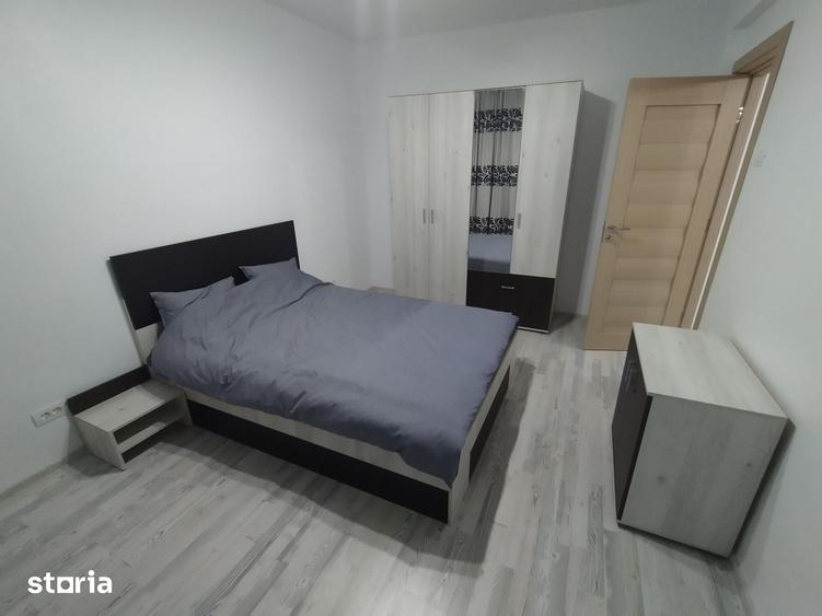 Apartament cu 2 camere semidecomandat în Tei