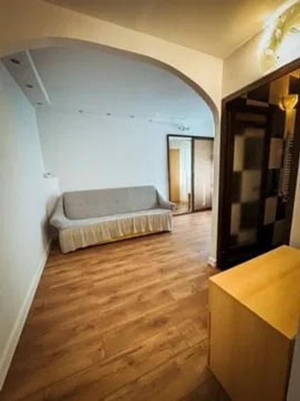 Apartament cu 2 camere semidecomandat în Tătărași