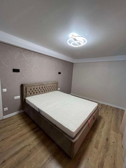 Apartament cu 3 camere decomandat în Chibrit