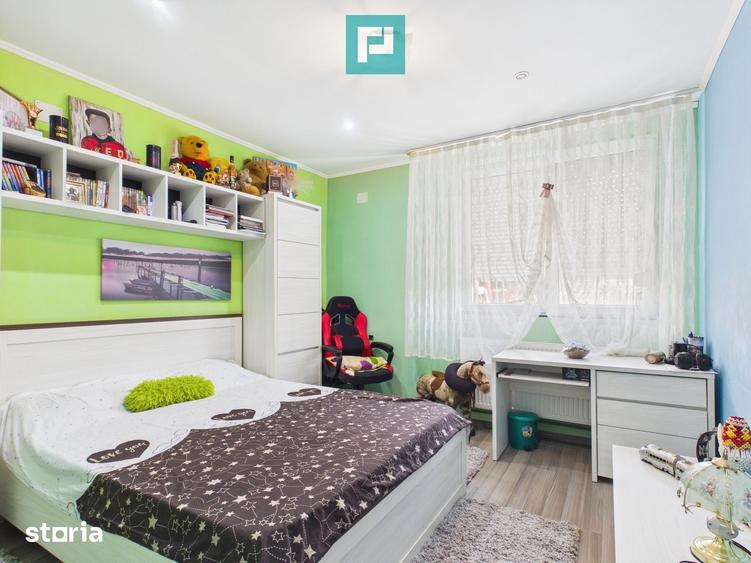 Casă cu 4 camere cu Teren 1910 Mp în Macea
