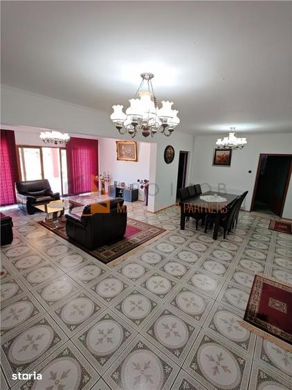 Casă cu 5 camere cu Teren 1024 Mp în Galbenu