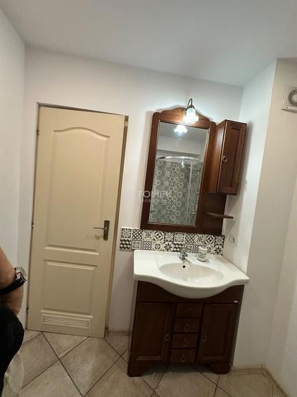 Apartament cu 2 camere semidecomandat în Centrul Istoric