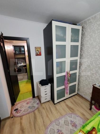 Apartament cu 3 camere semidecomandat în Tudor