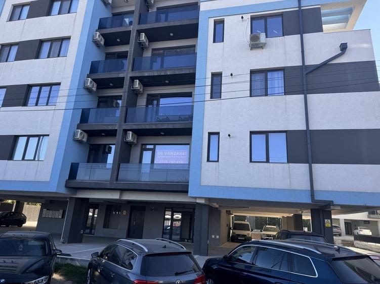 Spațiu comercial, de 25 mp, în Central