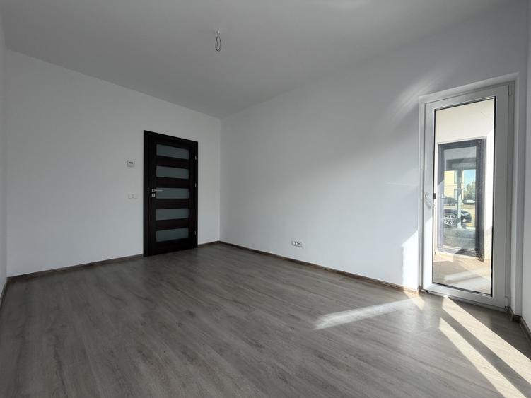 Apartament cu 2 camere decomandat în Torontalului