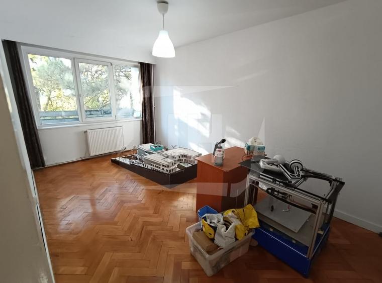 Apartament cu 3 camere semidecomandat, mobilat în Gheorgheni
