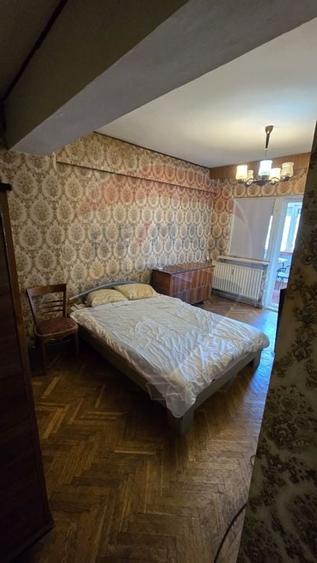 Apartament cu 4 camere decomandat în Ultracentral