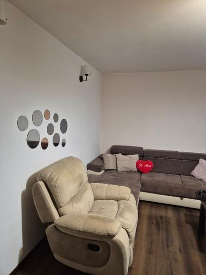 Apartament cu 2 camere decomandat, mobilat în Sebastian