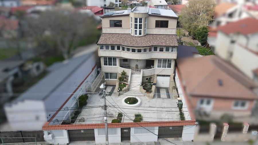 Casă cu 4 camere în Dacia