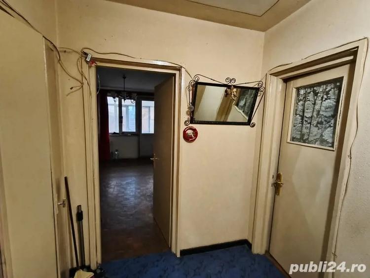 Apartament cu 2 camere semidecomandat în 1 Mai