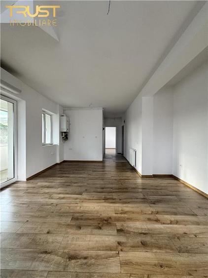 Apartament cu 2 camere semidecomandat în Florești