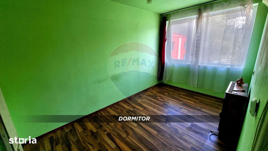 Apartament cu 3 camere, mobilat în Central