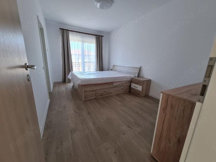 Duplex cu 5 camere cu Canalizare în Aradului
