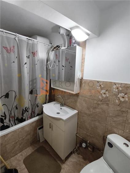 Apartament cu 2 camere decomandat, mobilat în Micro 3