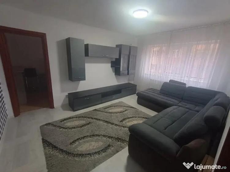 Apartament cu 2 camere semidecomandat în George Enescu
