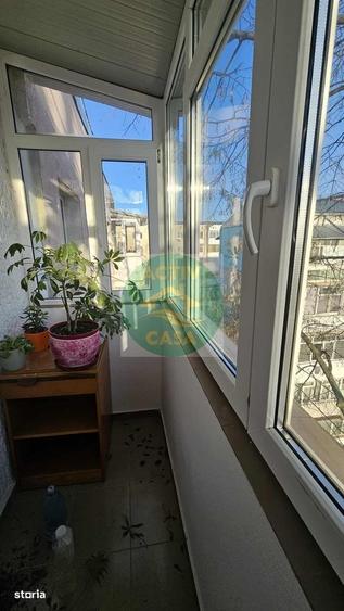 Apartament cu 3 camere decomandat în Central