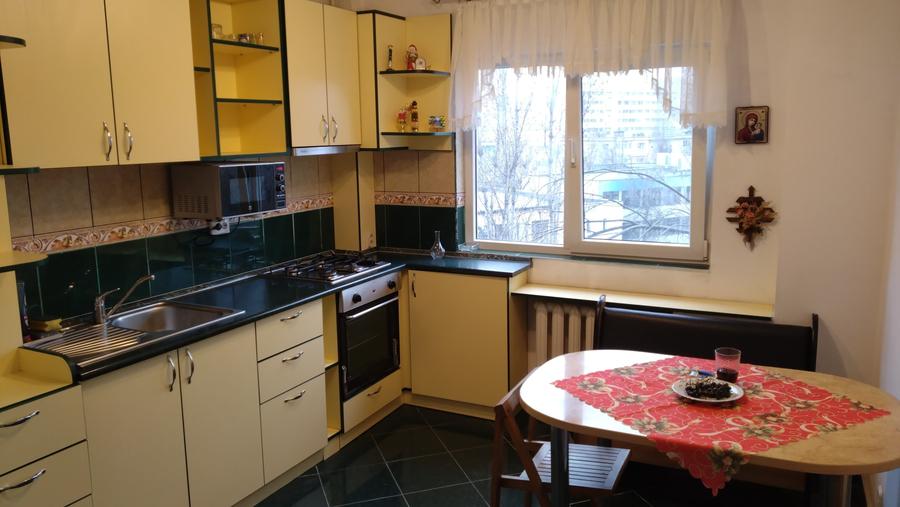 Apartament cu 2 camere decomandat în Militari