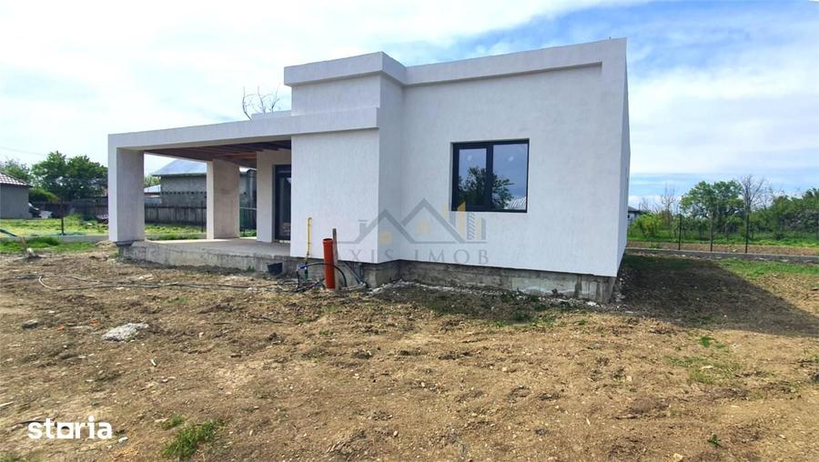 Casă cu 3 camere cu Teren 452 Mp în Gălbinași