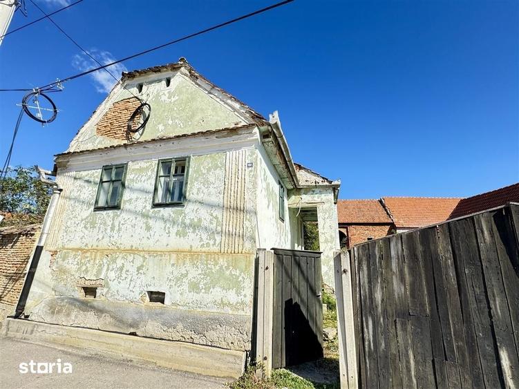 Casă cu 2 camere cu Teren 1278 Mp în Ludoș