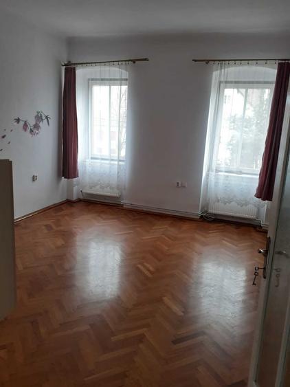 Spațiu comercial, de 40 mp, în Ultracentral