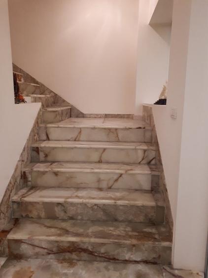 Casă cu 6 camere cu Canalizare în Universitate