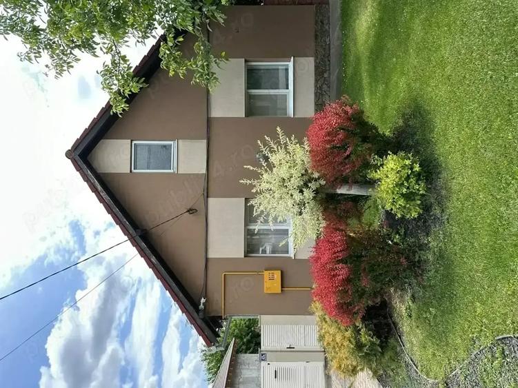 Casă cu 6 camere cu Teren 1147 Mp în Dumbrăvița