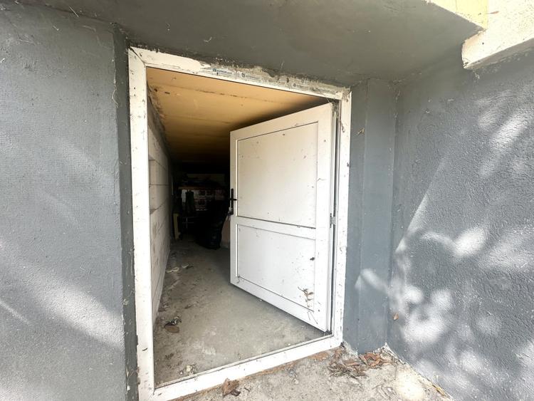 Apartament 2 camere, parter inalt -  zona Torontalului - 9