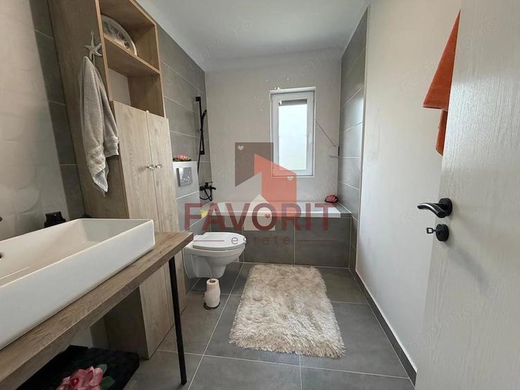 Casă cu 5 camere cu Teren 250 Mp în Utvin