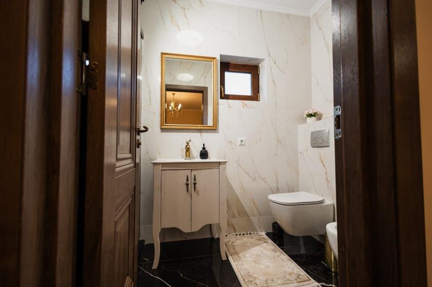 Duplex cu 4 camere cu Teren 175 Mp în Florești
