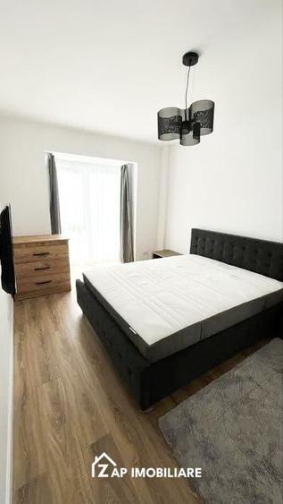 Apartament cu 2 camere decomandat, mobilat în Central