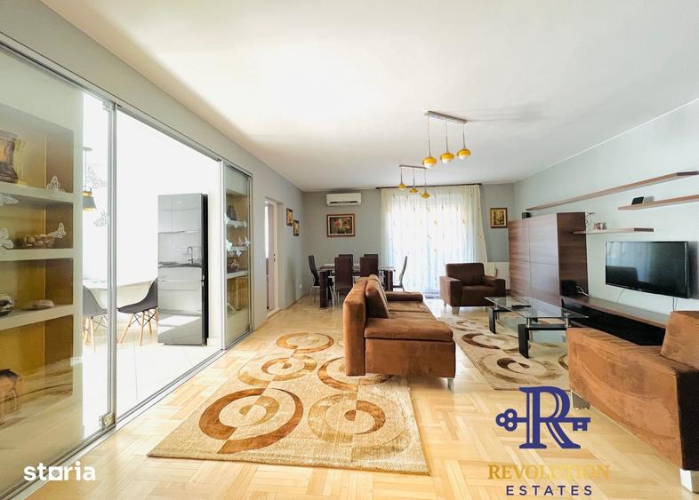 Apartament cu 3 camere semidecomandat în Bună Ziua