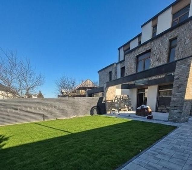 Duplex cu 5 camere cu Canalizare în Gheorgheni