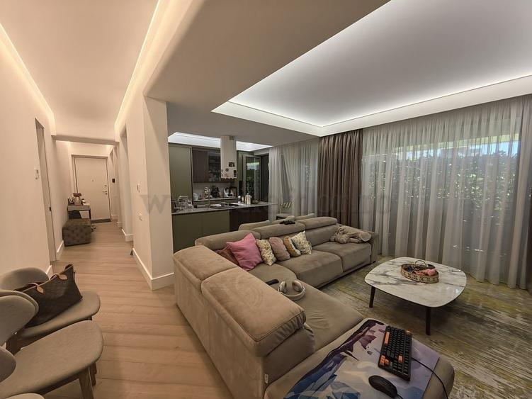 Apartament cu 4 camere decomandat în Iancu Nicolae