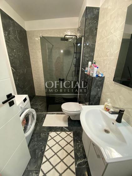 Apartament cu 2 camere semidecomandat, mobilat în Bulgaria