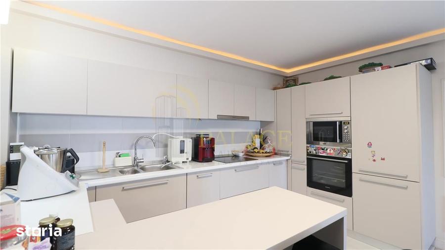 Apartament cu 3 camere, mobilat în Ultracentral