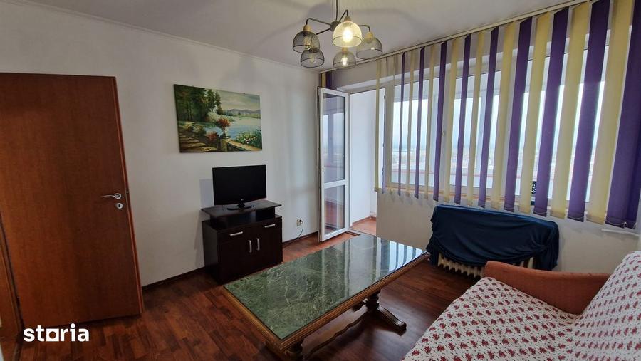 Apartament cu 2 camere decomandat în Piața Centrală