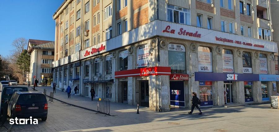 Spațiu comercial, de 120 mp, în Central