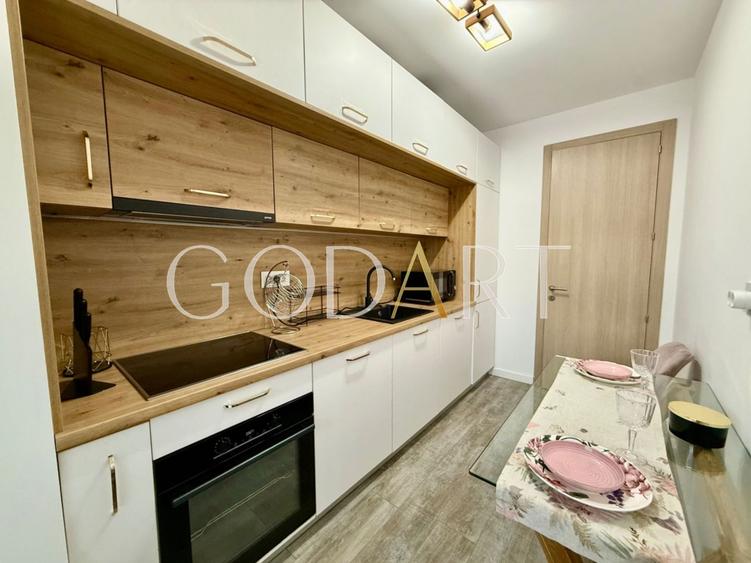 Apartament cu 2 camere decomandat, mobilat în P-ta Presei Libere