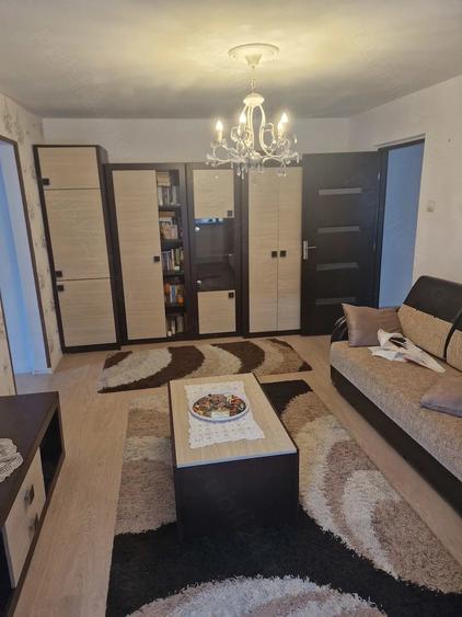 Apartament cu 2 camere semidecomandat în Luncă