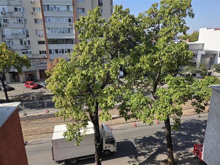 Apartament 3 camere Bdul. Ion Mihalache 126 Domenii etaj 3 - 23