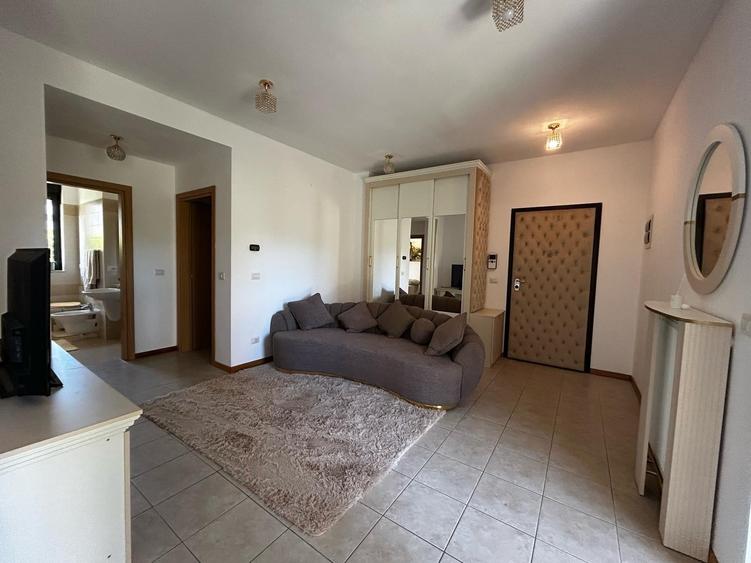 Apartament cu 2 camere în Lipovei