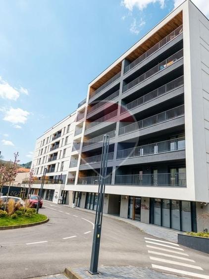 Apartament cu 2 camere decomandat, mobilat în Centrul Civic