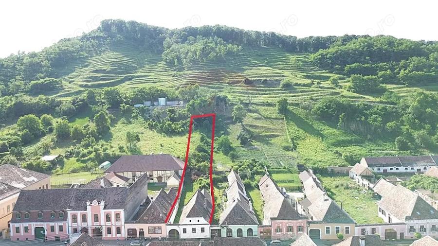 Casă cu Teren 1694 Mp în Biertan