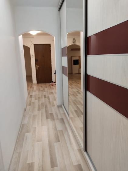 Apartament cu 3 camere decomandat în Gorjului