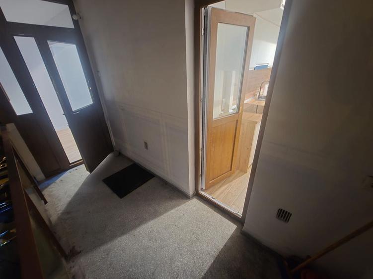 Apartament cu 2 camere decomandat în Mihai Viteazul