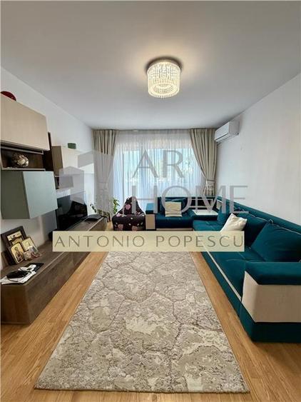 Apartament cu 4 camere decomandat, mobilat în Republicii
