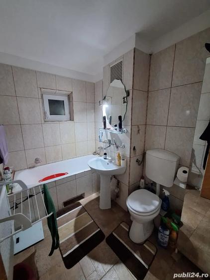 Apartament cu 3 camere decomandat, mobilat în Odobescu